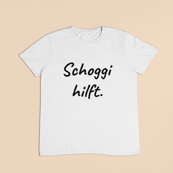 Schoggi hilft – T-Shirt in Weiss mit dem Motiv auf der Brust