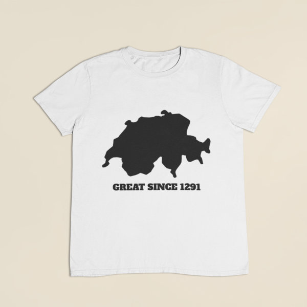 Motiv Schweizer Umriss mit Great Since 1291 auf weissem T-Shirt