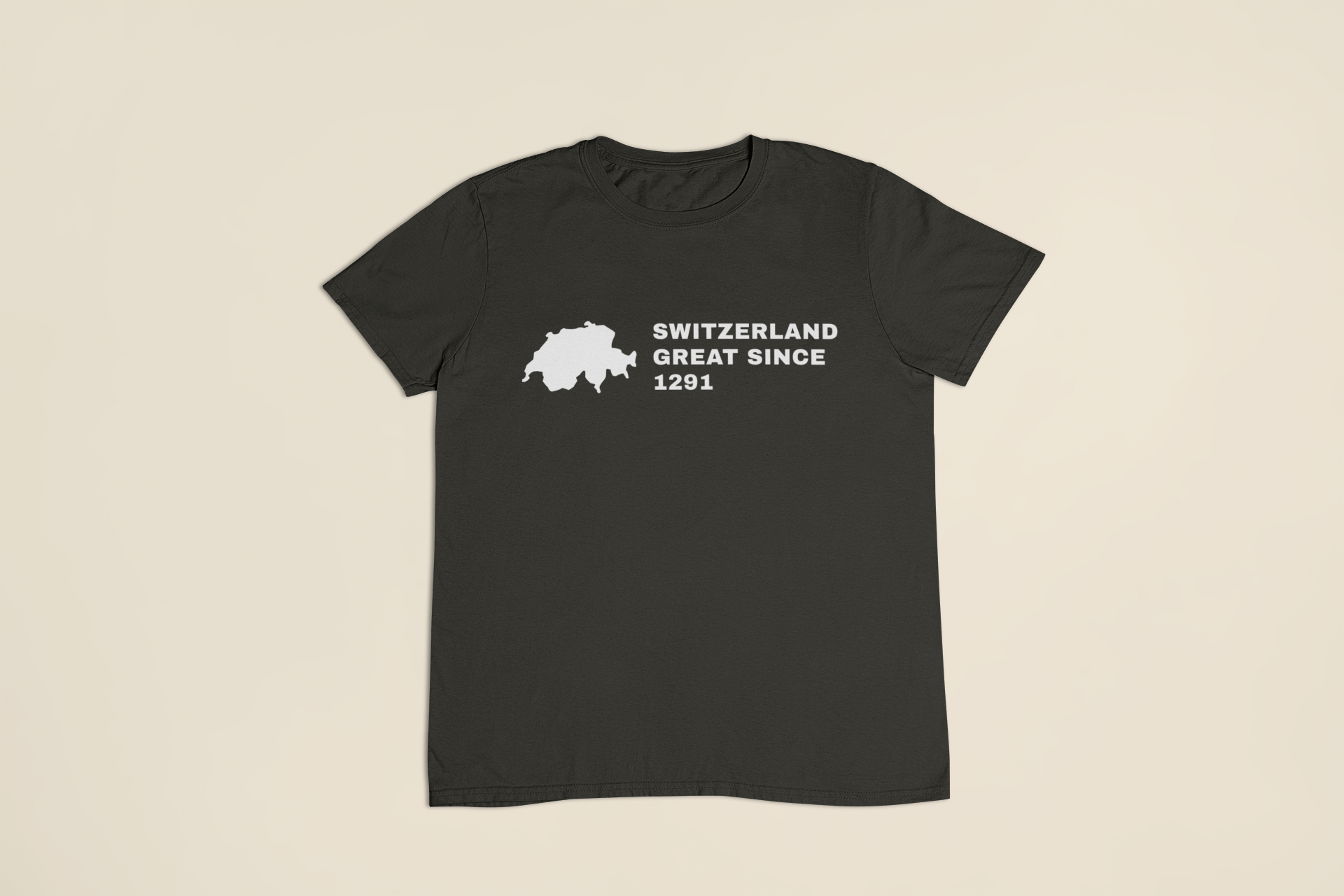 Motiv Schweizer Umriss neben Great Since 1291 auf schwarzem T-Shirt