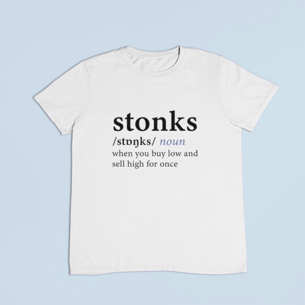 stonks – Definition – T-Shirt in Weiss mit dem Motiv auf der Brust