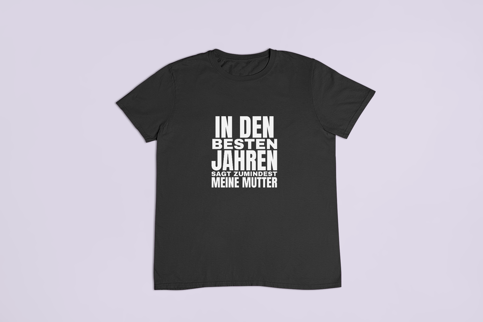 In den besten Jahren – T-Shirt in Schwarz mit dem Motiv auf der Brust