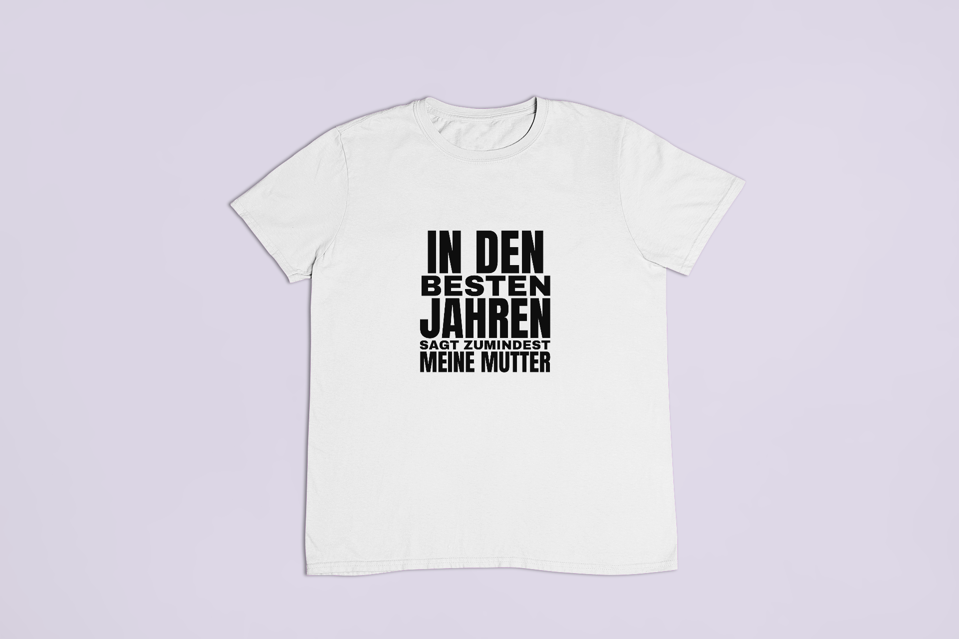 In den besten Jahren – T-Shirt in Weiss mit dem Motiv auf der Brust